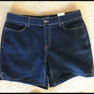 New never worn dark blue jean short